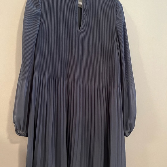 Aritzia daydreamer dresses size S, worn twice only each, does not suit me! - Picture 4 of 4